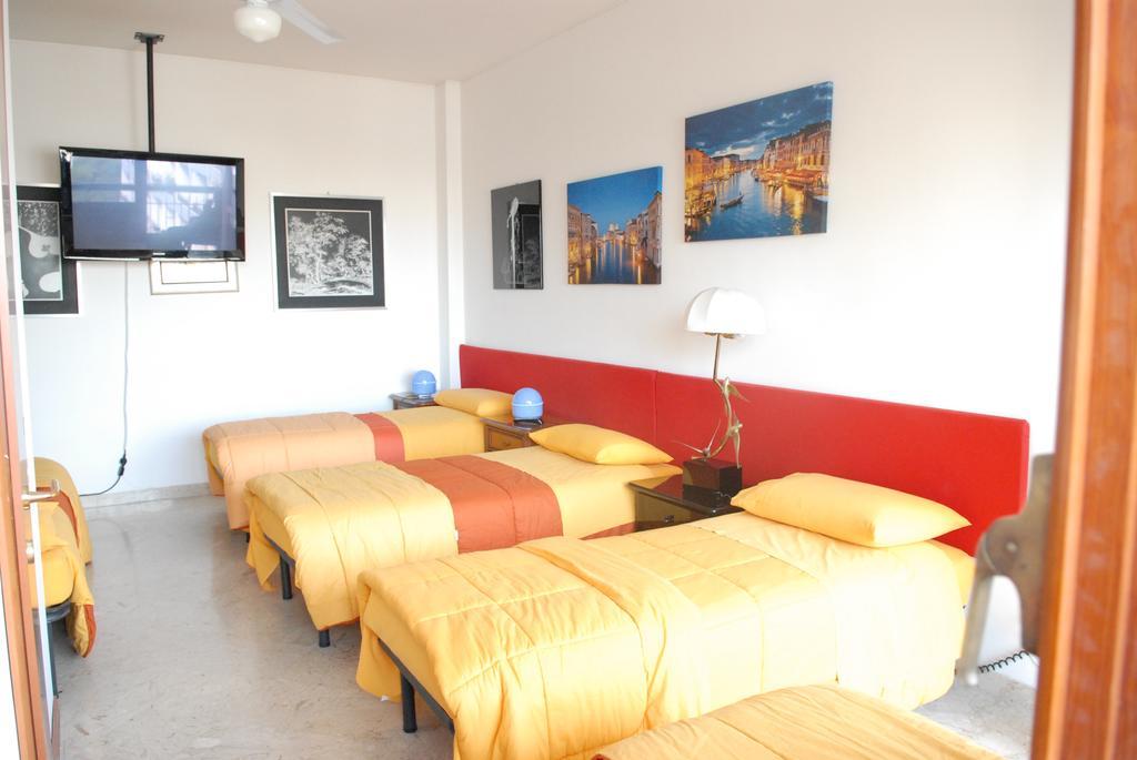 Bed & Breakfast Maricentro Таранто Экстерьер фото